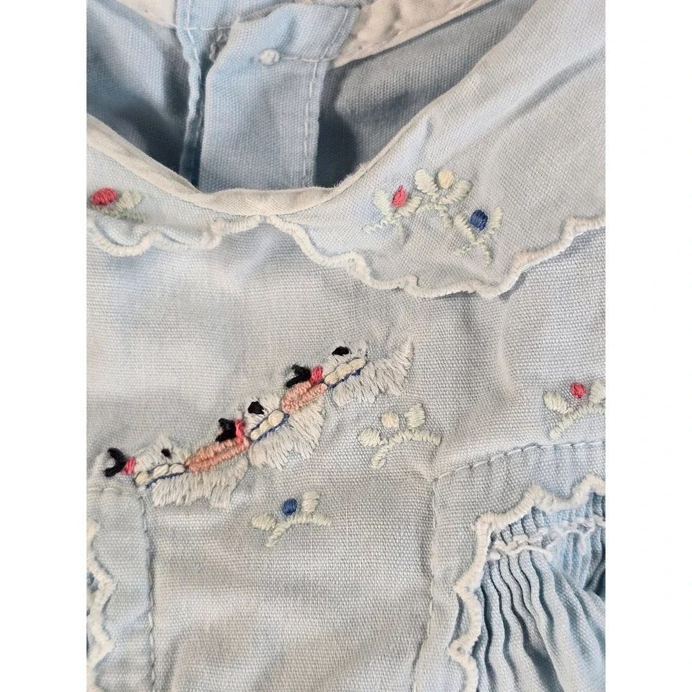 Vintage 70s Baby Blue Smocked Hand Embroidered Scalloped Collar Dress 0-6m - Picture 4 of 9